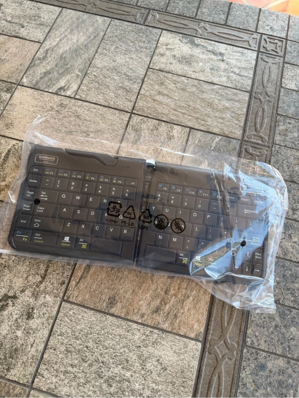NWB Goldtouch Go!2 Bluetooth Travel Keyboard